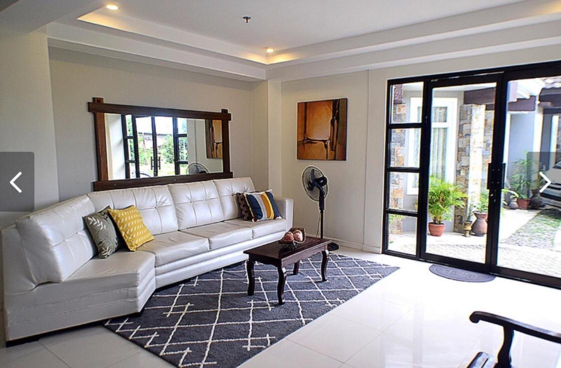 The Guest House Laoag Exterior foto